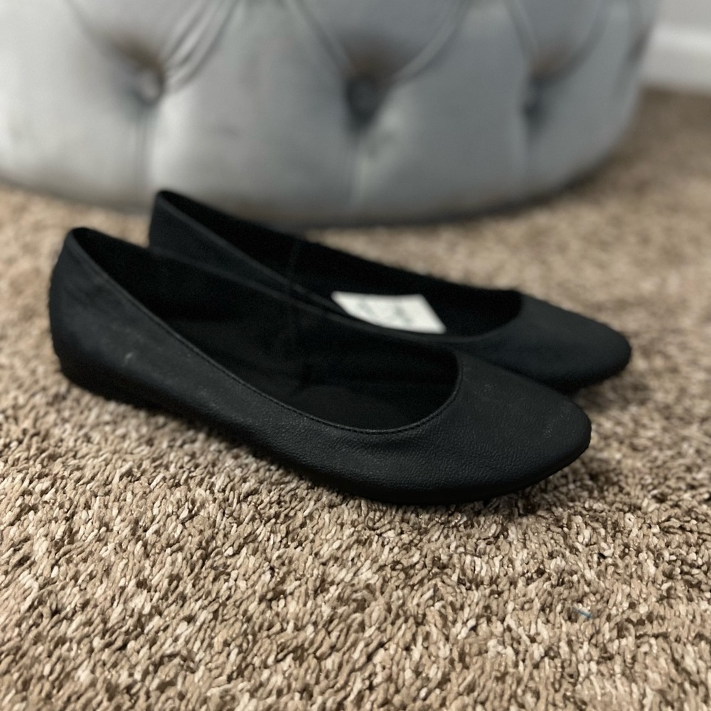 Ballet flats